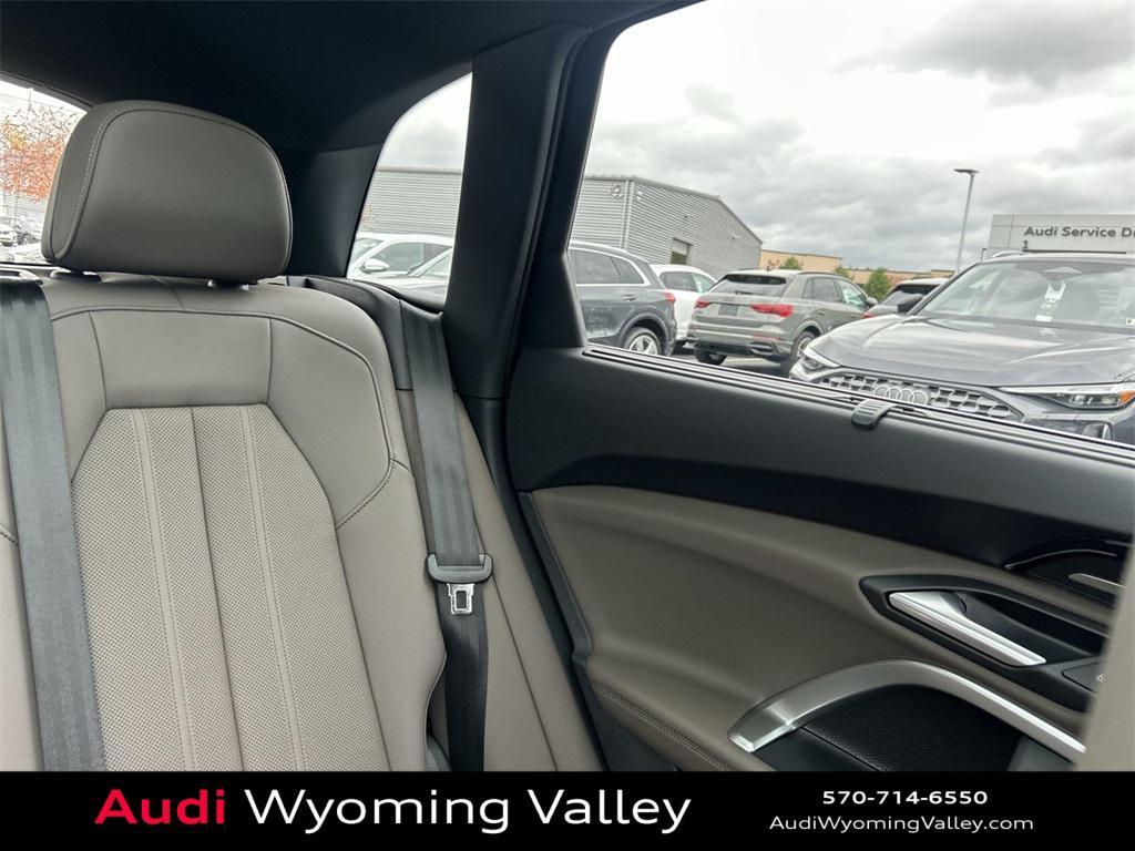 new 2025 Audi Q5 car, priced at $62,080