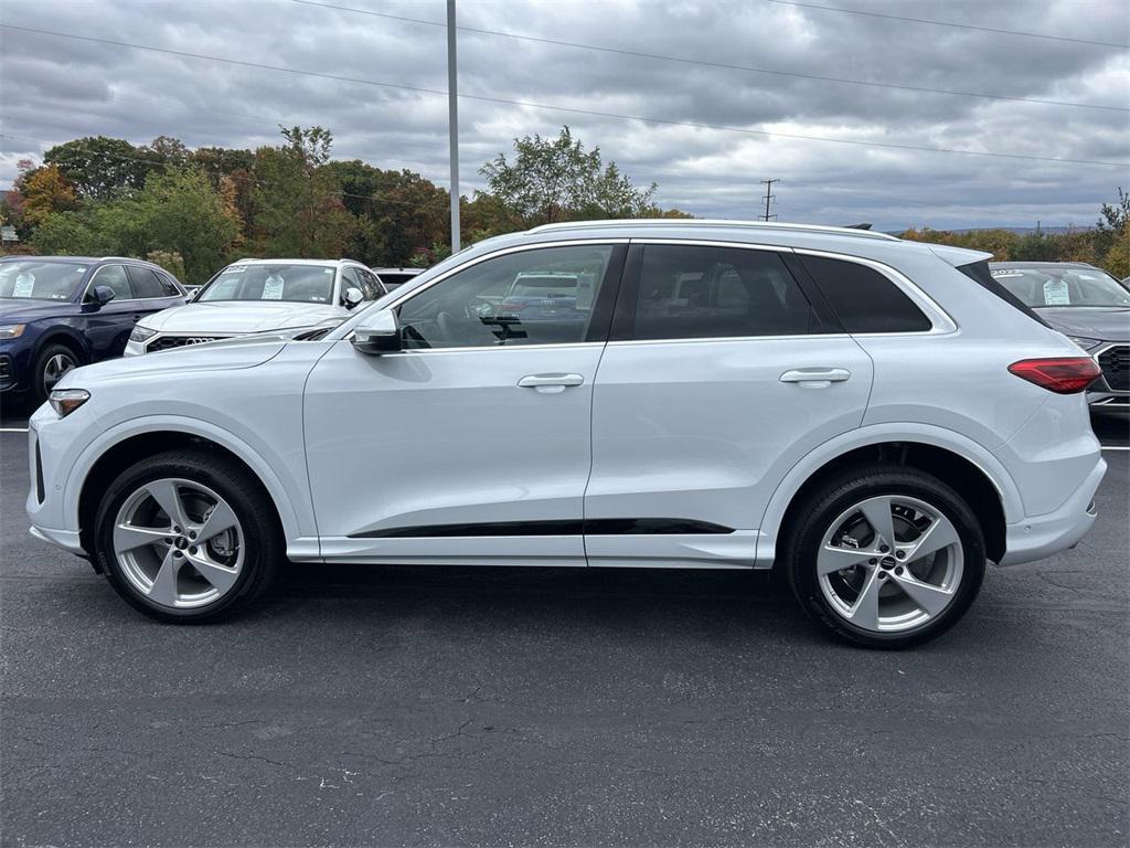 new 2025 Audi Q5 car, priced at $62,080