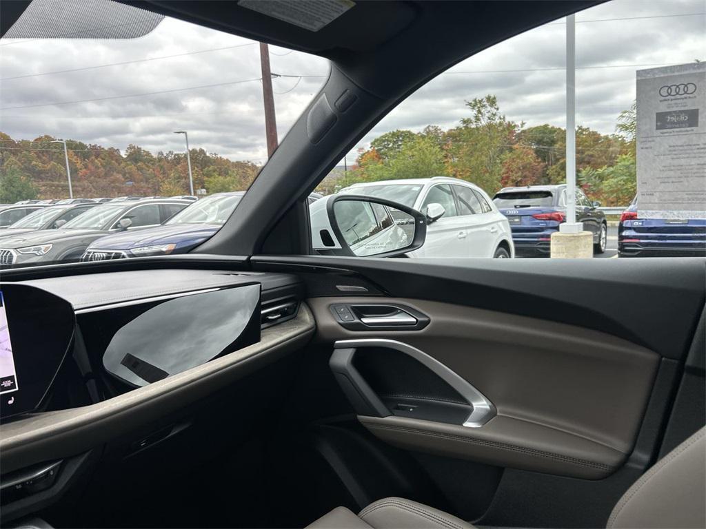 new 2025 Audi Q5 car, priced at $62,080