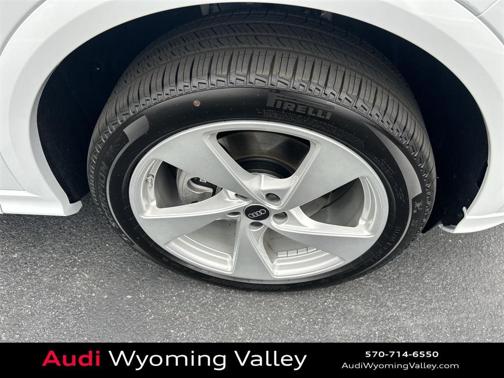 new 2025 Audi Q5 car, priced at $62,080