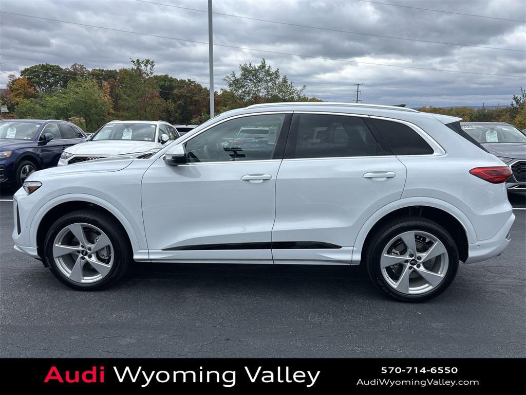 new 2025 Audi Q5 car, priced at $62,080