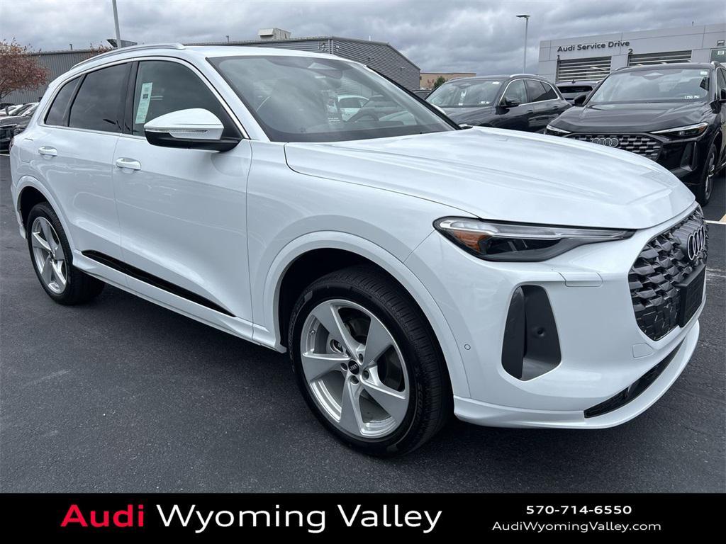 new 2025 Audi Q5 car, priced at $62,080