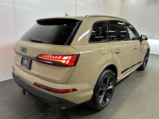 new 2025 Audi Q7 car, priced at $77,960