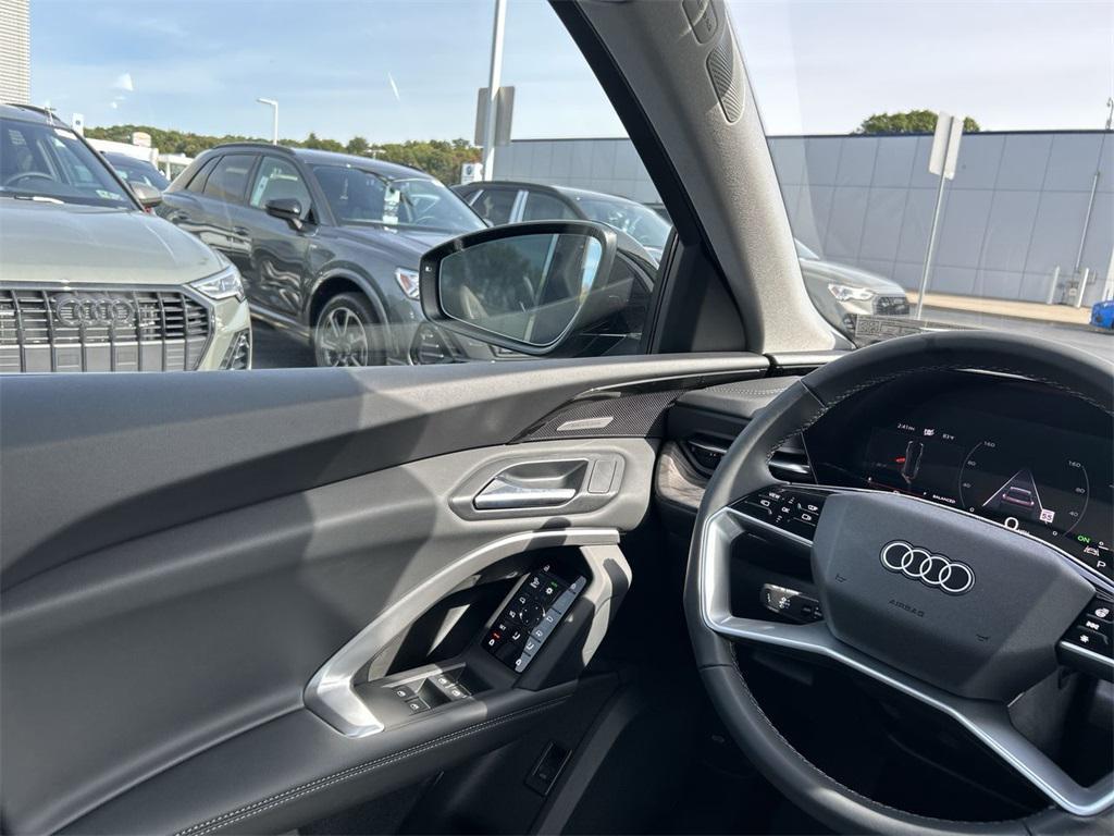 new 2025 Audi Q5 car, priced at $62,080
