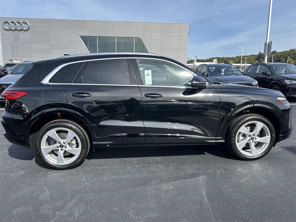 new 2025 Audi Q5 car, priced at $62,080