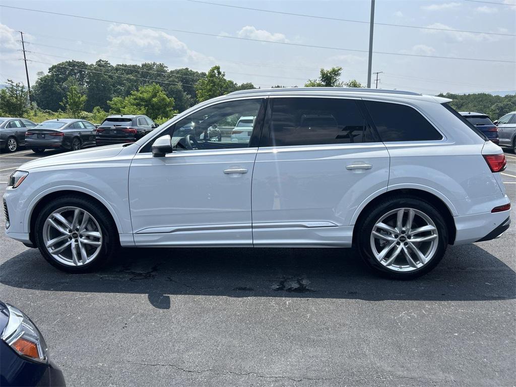 new 2025 Audi Q7 car, priced at $76,350