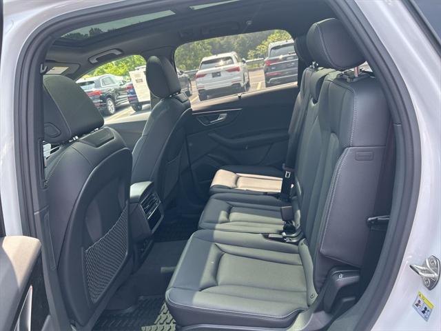 new 2025 Audi Q7 car, priced at $76,350