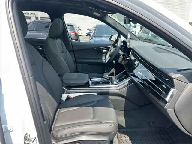 new 2025 Audi Q7 car, priced at $76,350