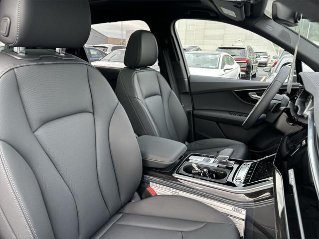 new 2025 Audi Q7 car, priced at $77,580