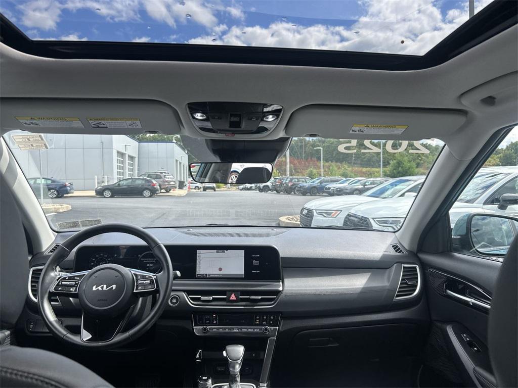 used 2025 Kia Seltos car, priced at $26,238
