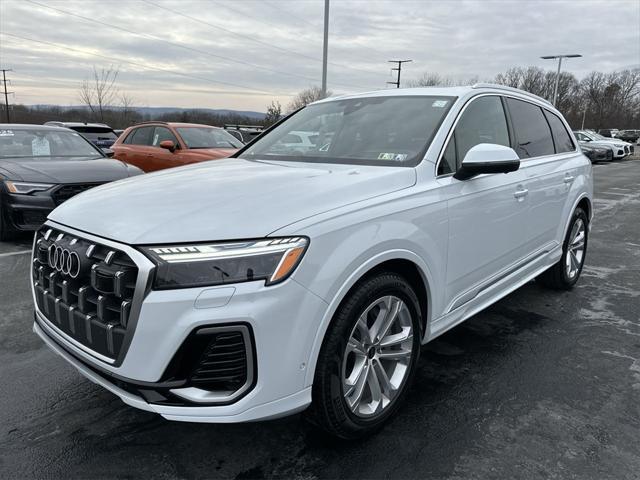 new 2025 Audi Q7 car, priced at $91,585