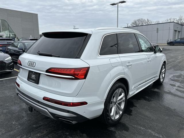 new 2025 Audi Q7 car, priced at $91,585