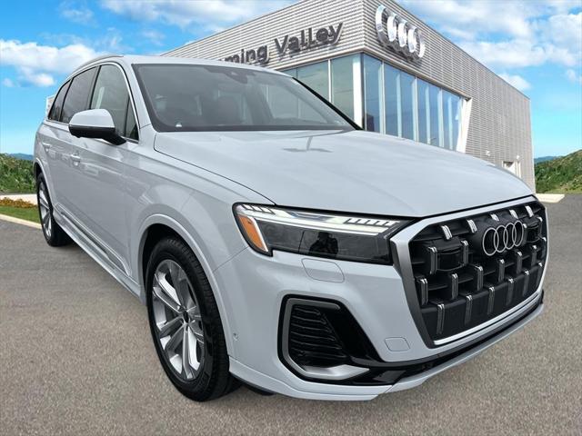 new 2025 Audi Q7 car, priced at $91,585