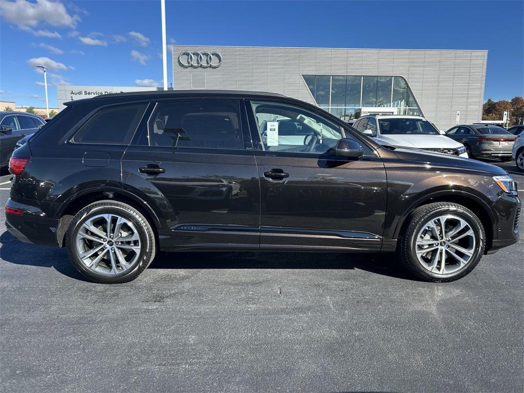 new 2026 Audi Q7 car, priced at $71,695