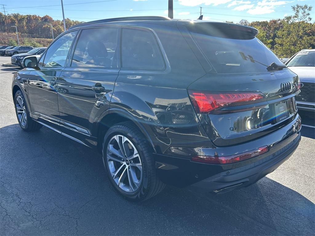 new 2026 Audi Q7 car, priced at $71,695