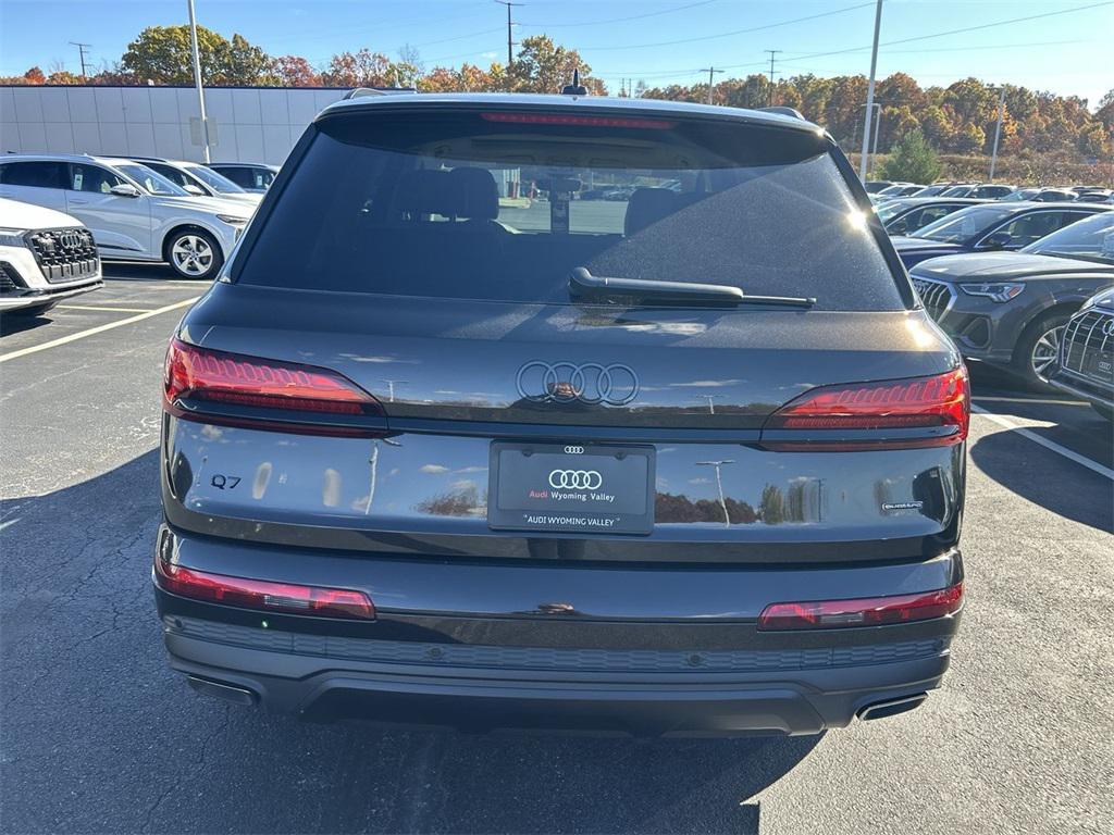 new 2026 Audi Q7 car, priced at $71,695