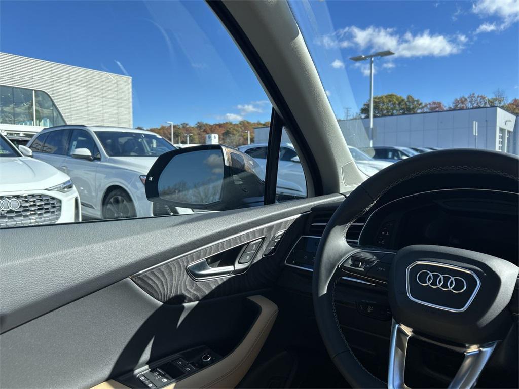 new 2026 Audi Q7 car, priced at $71,695
