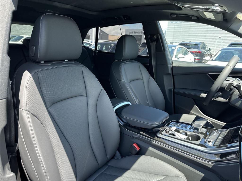 new 2025 Audi Q8 car, priced at $85,995