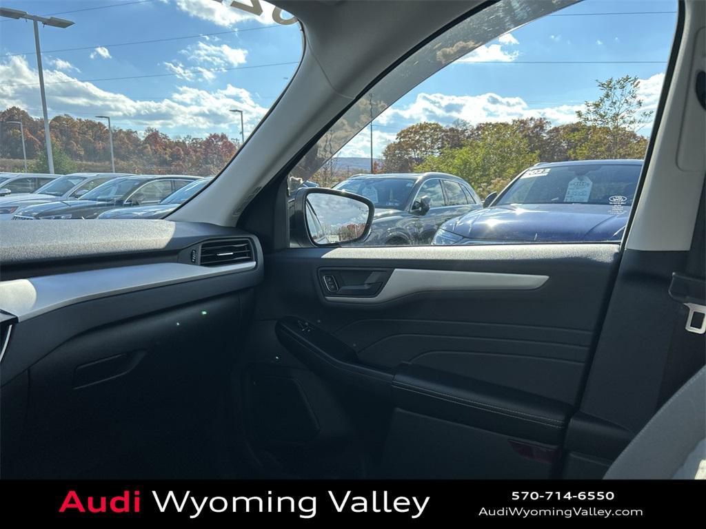 used 2022 Ford Escape car, priced at $21,641