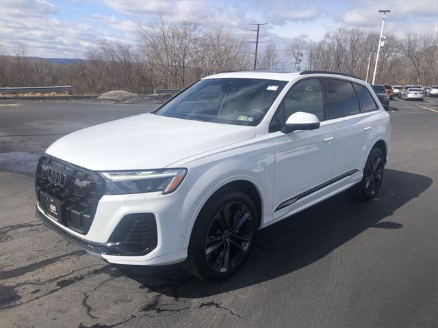 new 2025 Audi Q7 car, priced at $76,255