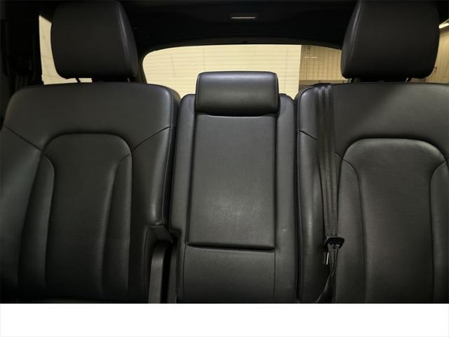 used 2015 Audi Q7 car, priced at $15,500