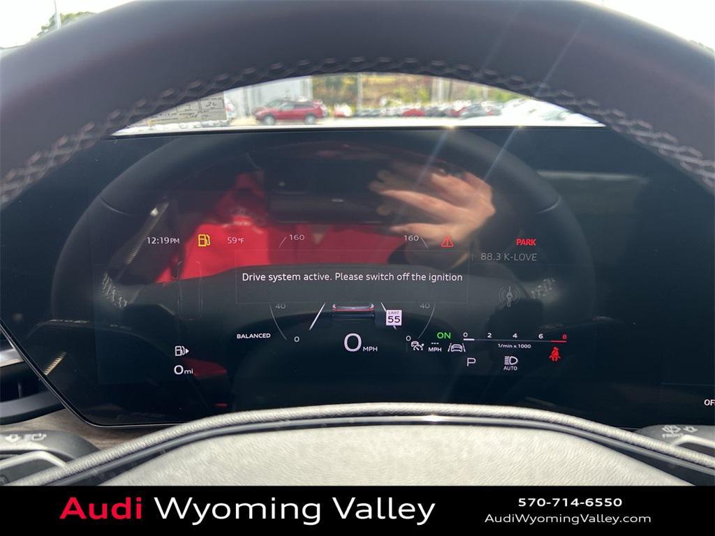 new 2025 Audi Q5 car, priced at $62,080