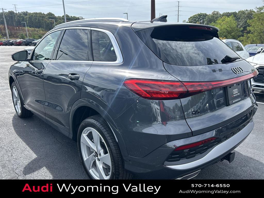 new 2025 Audi Q5 car, priced at $62,080