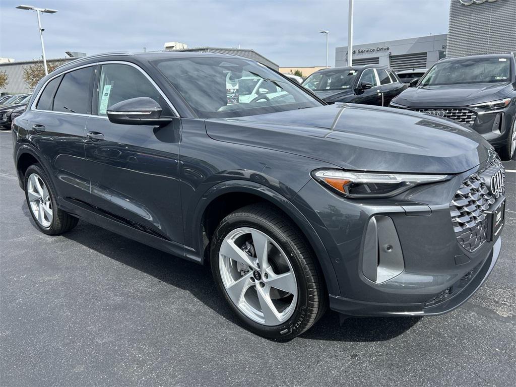 new 2025 Audi Q5 car, priced at $62,080