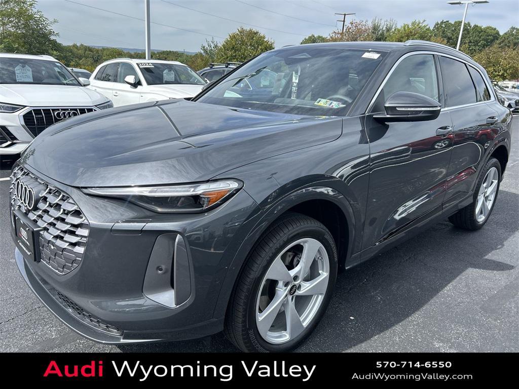 new 2025 Audi Q5 car, priced at $62,080