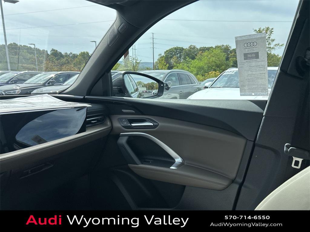 new 2025 Audi Q5 car, priced at $62,080