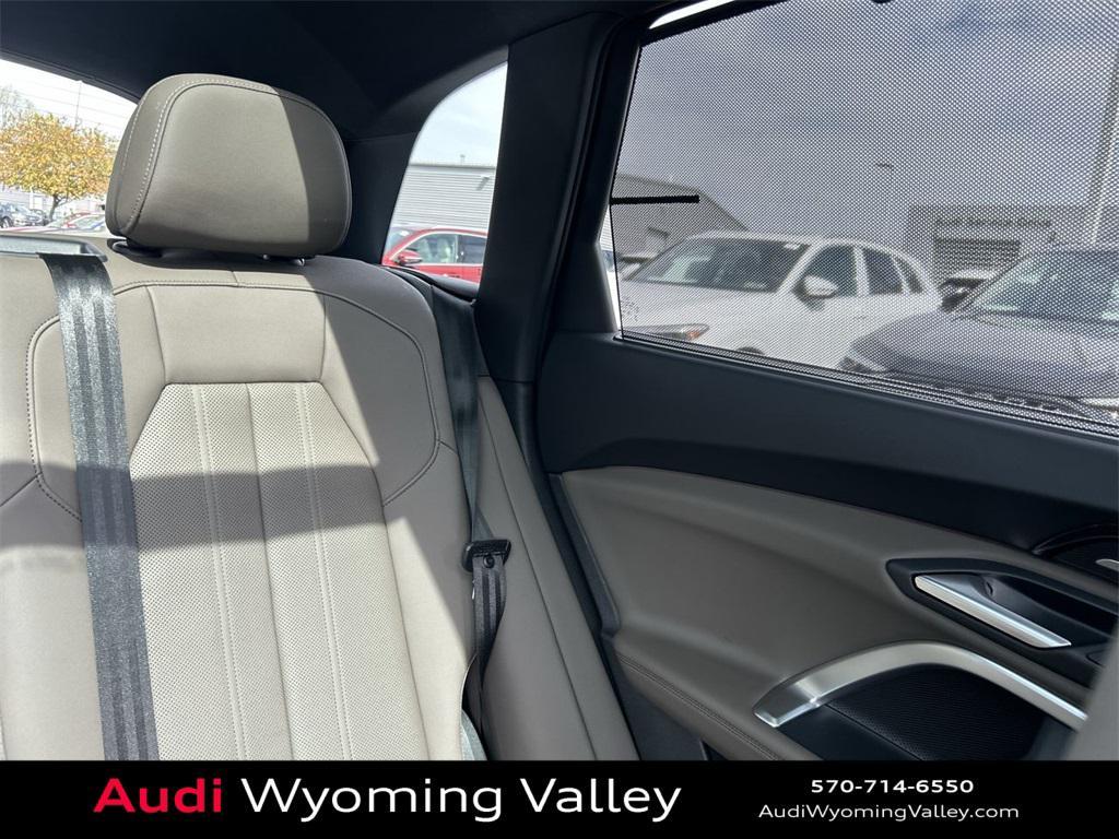 new 2025 Audi Q5 car, priced at $62,080