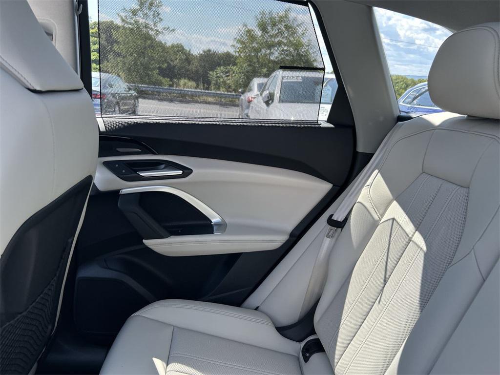 new 2025 Audi Q5 car, priced at $64,380