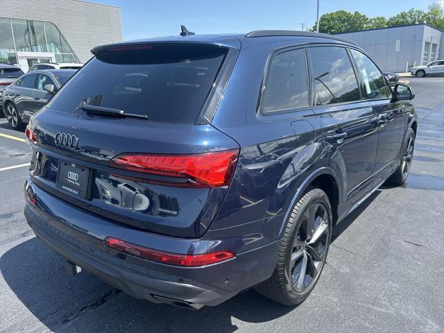 new 2025 Audi Q7 car, priced at $77,735