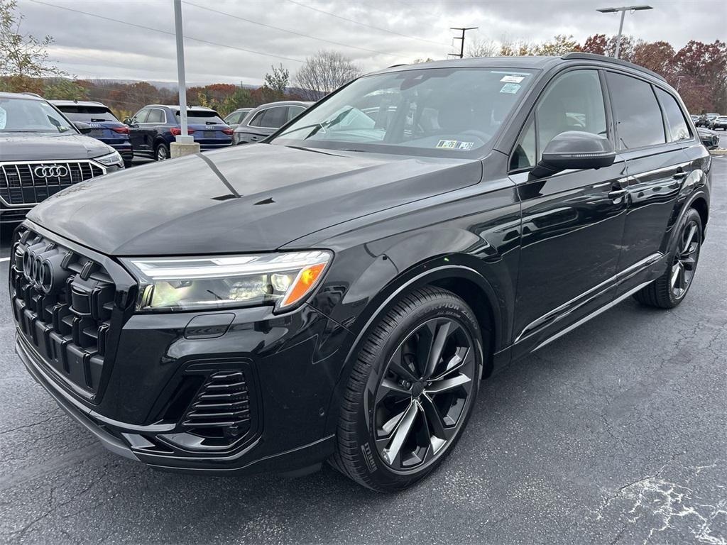 new 2026 Audi Q7 car, priced at $78,445