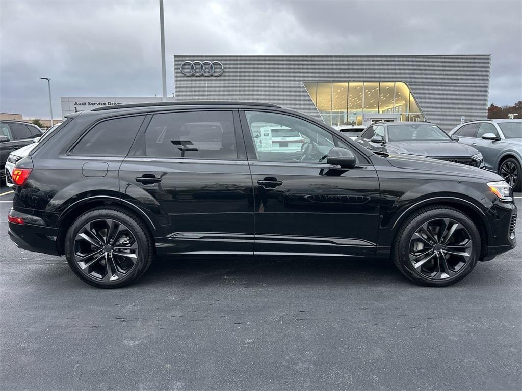 new 2026 Audi Q7 car, priced at $78,445