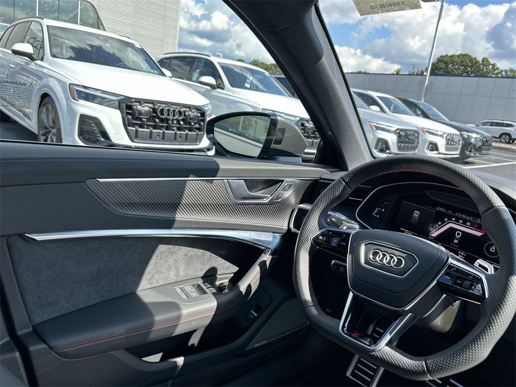 new 2026 Audi RS 6 Avant car, priced at $152,670