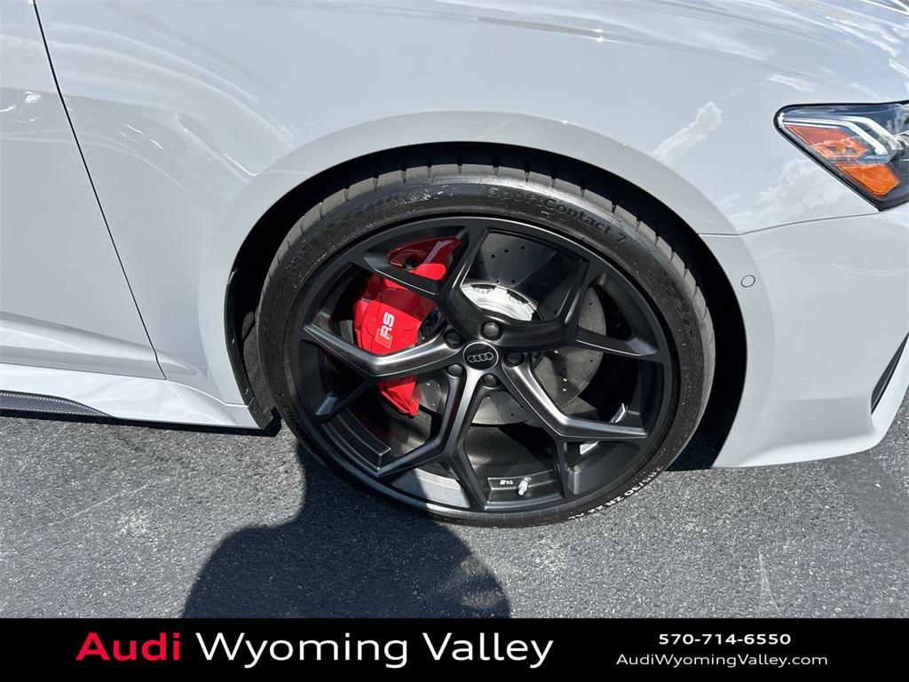 new 2026 Audi RS 6 Avant car, priced at $152,670