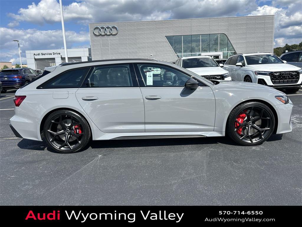 new 2026 Audi RS 6 Avant car, priced at $152,670