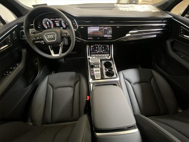 new 2025 Audi Q7 car, priced at $76,985