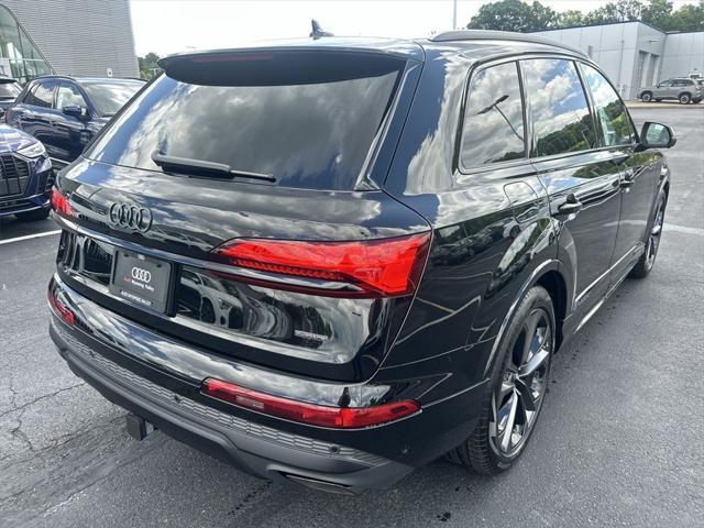 new 2025 Audi Q7 car, priced at $77,580