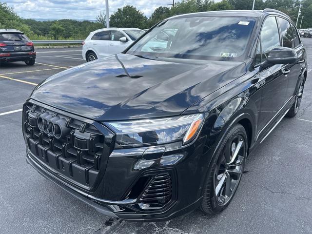 new 2025 Audi Q7 car, priced at $77,580