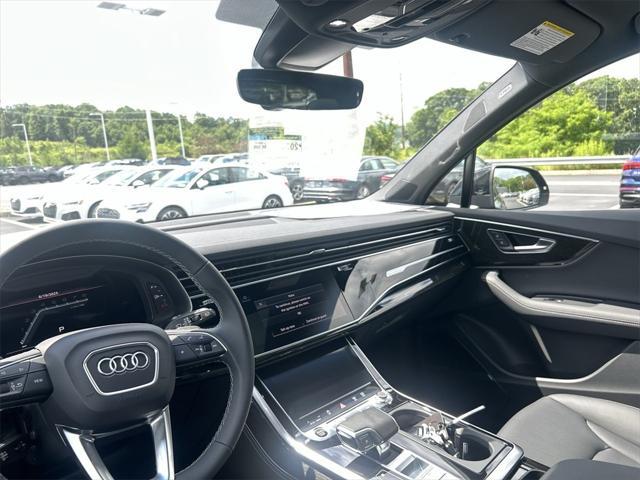 new 2025 Audi Q7 car, priced at $77,580
