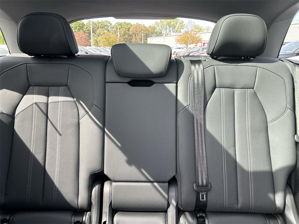 new 2025 Audi Q5 car, priced at $62,080