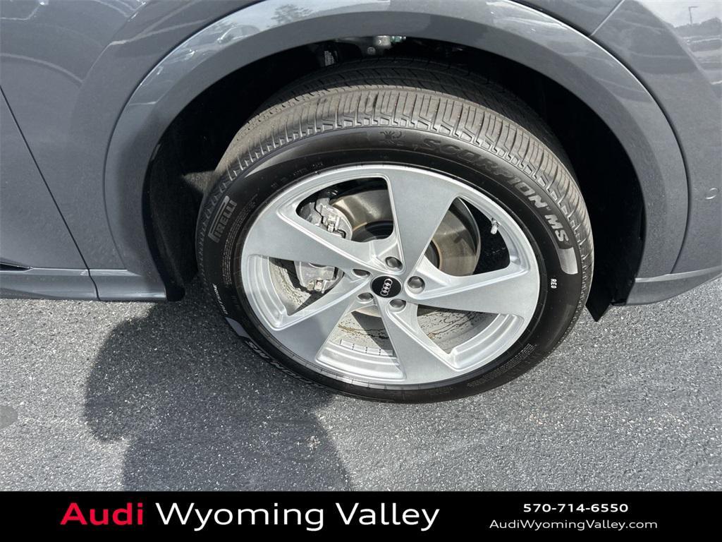 new 2025 Audi Q5 car, priced at $62,080