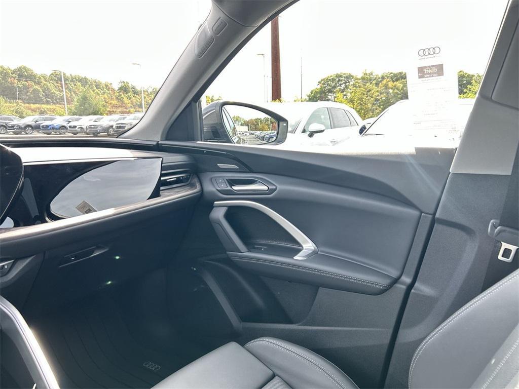new 2025 Audi Q5 car, priced at $62,080