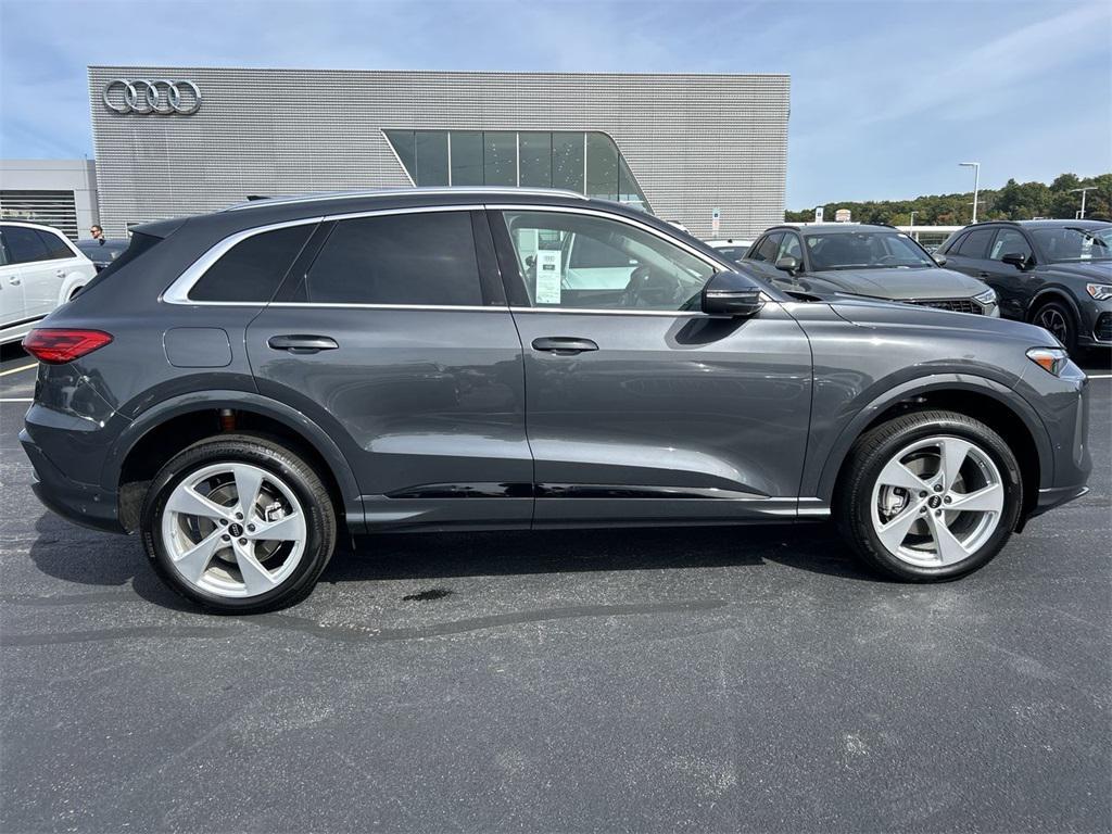 new 2025 Audi Q5 car, priced at $62,080