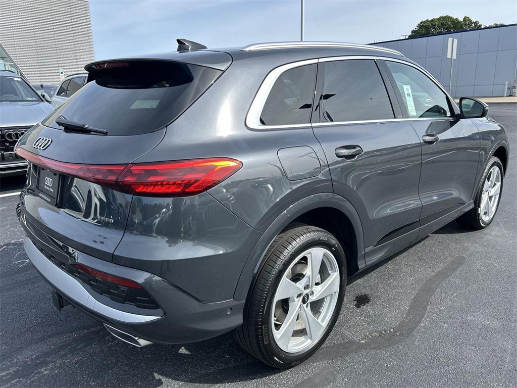 new 2025 Audi Q5 car, priced at $62,080