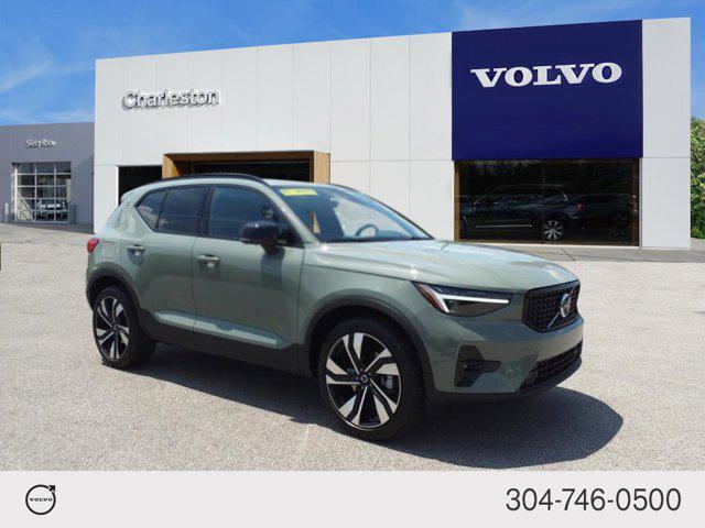 new 2025 Volvo XC40 car, priced at $50,375