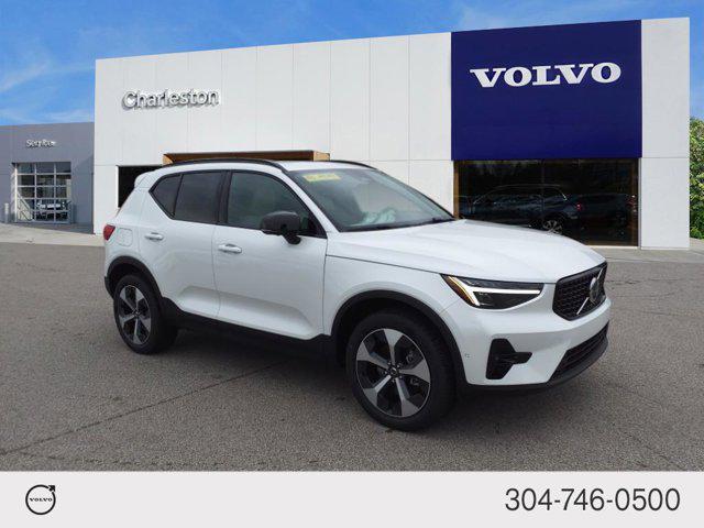 new 2025 Volvo XC40 car, priced at $47,550