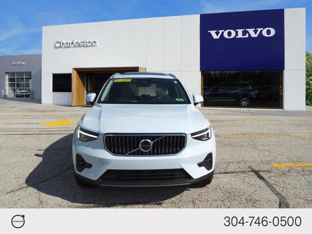 new 2025 Volvo XC40 car, priced at $52,000